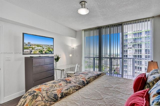 1750 N Bayshore Dr 2911, Miami, FL 33132
