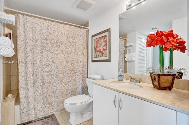 1750 N Bayshore Dr 2911, Miami, FL 33132