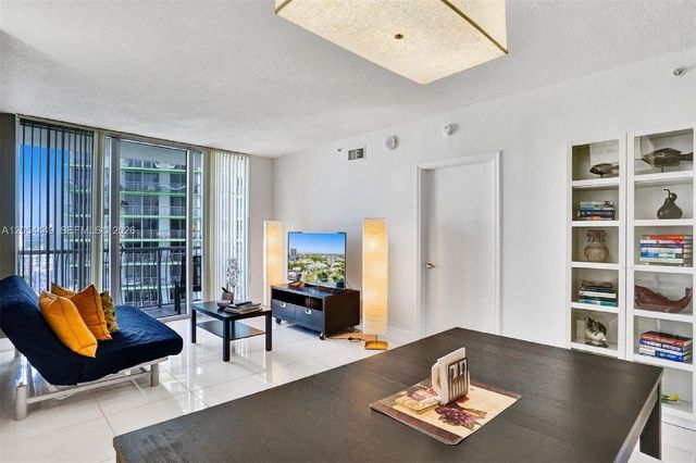 1750 N Bayshore Dr 2911, Miami, FL 33132