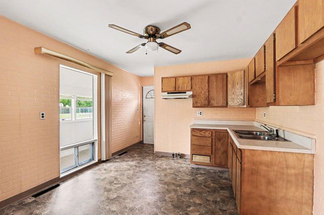 241 Ardmoor Drive, Battle Creek, MI 49037