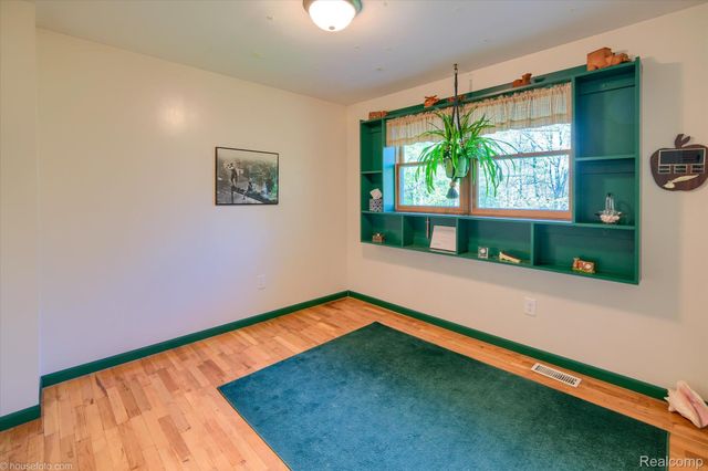 2676 Porcupine Trail, Mayfield Township, MI 48446