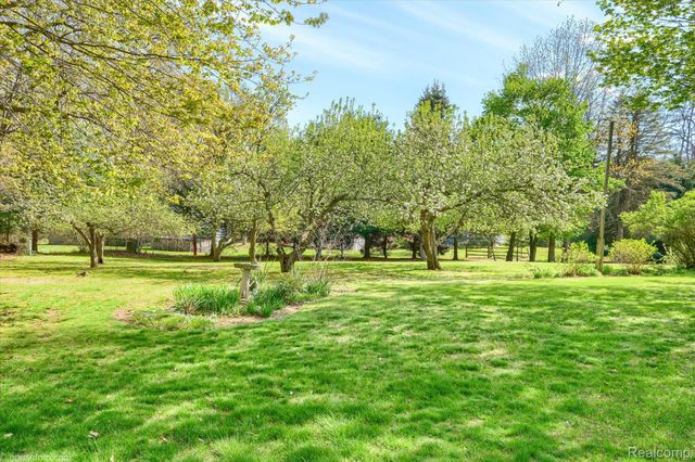 2676 Porcupine Trail, Mayfield Township, MI 48446