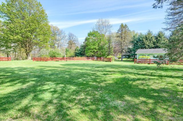 2676 Porcupine Trail, Mayfield Township, MI 48446