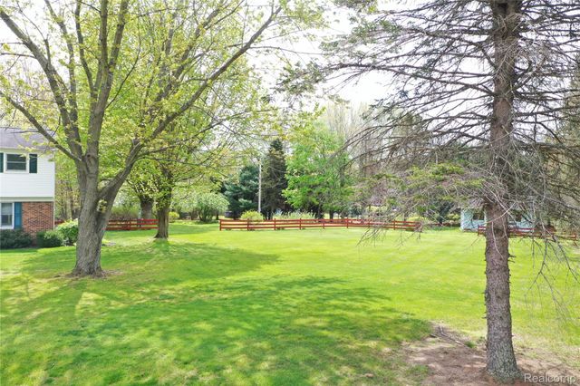 2676 Porcupine Trail, Mayfield Township, MI 48446