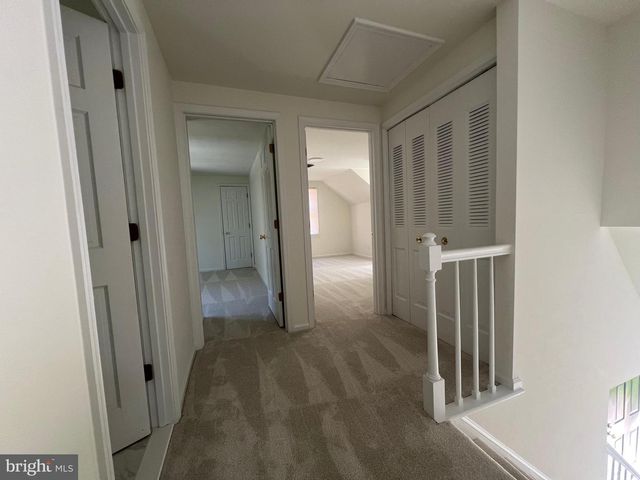 5 WALL ST, Fredericksburg, VA 22405