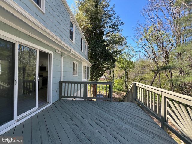 5 WALL ST, Fredericksburg, VA 22405