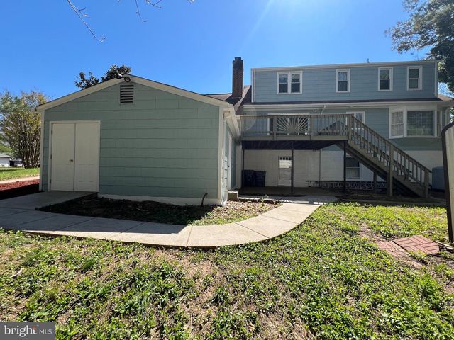 5 WALL ST, Fredericksburg, VA 22405