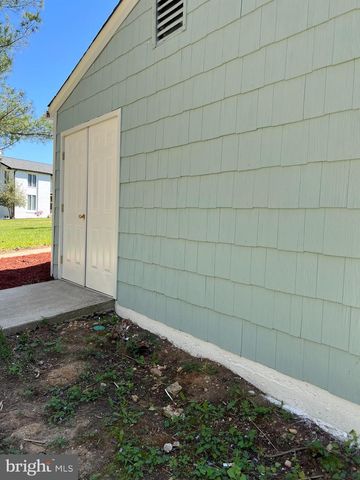 5 WALL ST, Fredericksburg, VA 22405