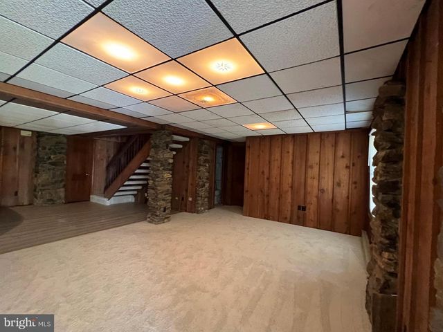5 WALL ST, Fredericksburg, VA 22405
