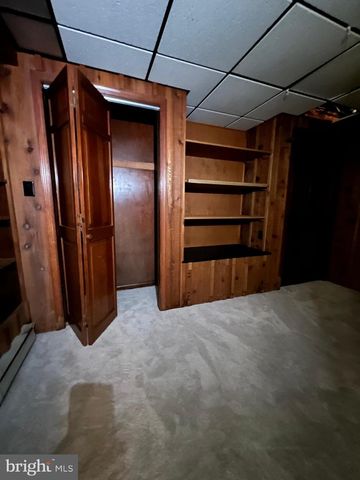5 WALL ST, Fredericksburg, VA 22405