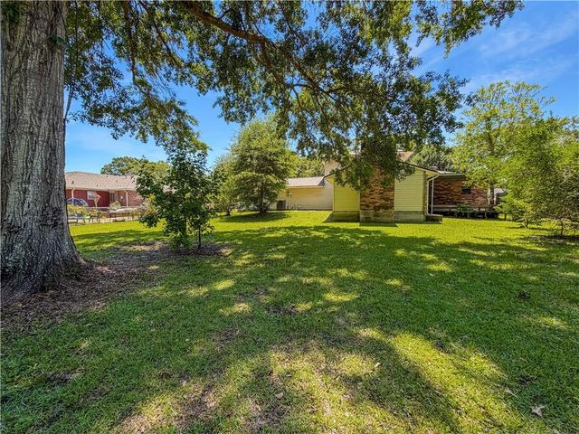 704 AUBURN Drive, Deridder, LA 70634