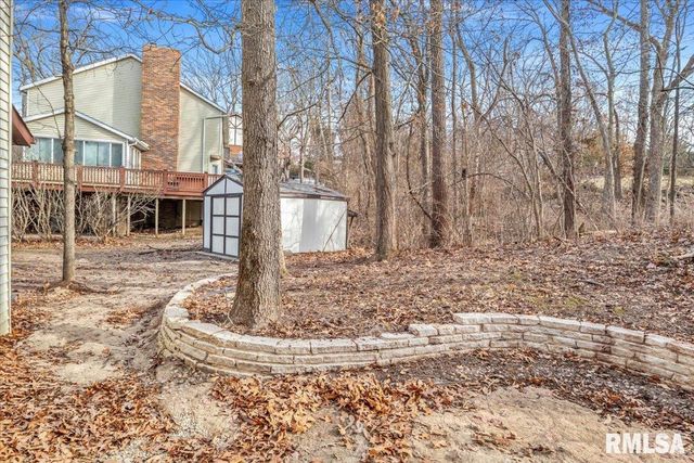 3920 W Bluffs Road, Springfield, IL 62711