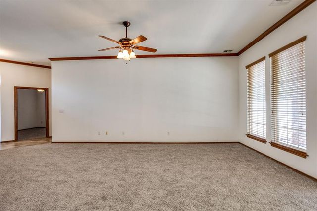 11901 SW 17th Street, Yukon, OK 73099