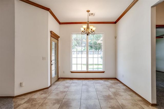 11901 SW 17th Street, Yukon, OK 73099