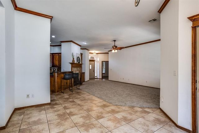 11901 SW 17th Street, Yukon, OK 73099