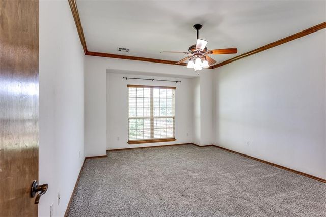 11901 SW 17th Street, Yukon, OK 73099