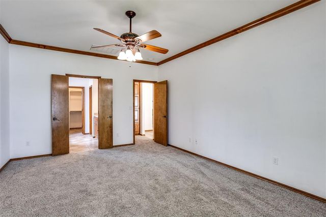 11901 SW 17th Street, Yukon, OK 73099