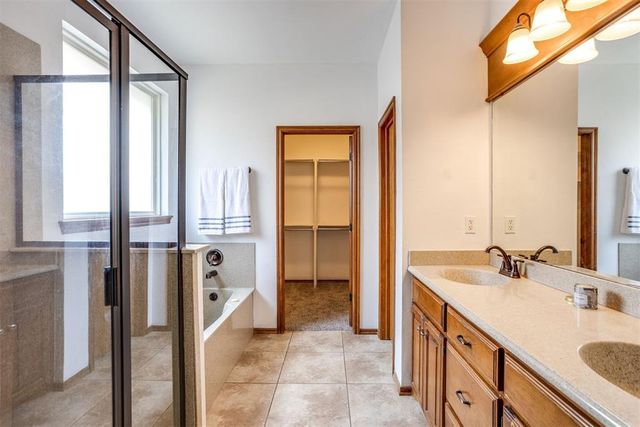 11901 SW 17th Street, Yukon, OK 73099