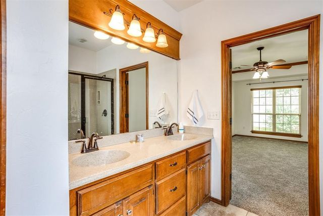 11901 SW 17th Street, Yukon, OK 73099