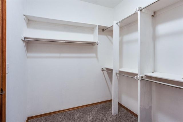 11901 SW 17th Street, Yukon, OK 73099