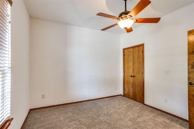 11901 SW 17th Street, Yukon, OK 73099