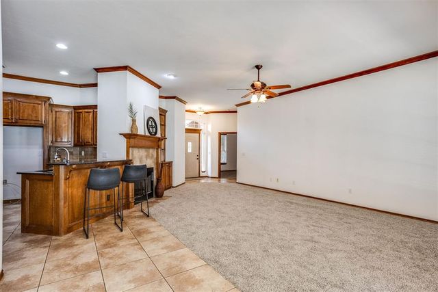 11901 SW 17th Street, Yukon, OK 73099