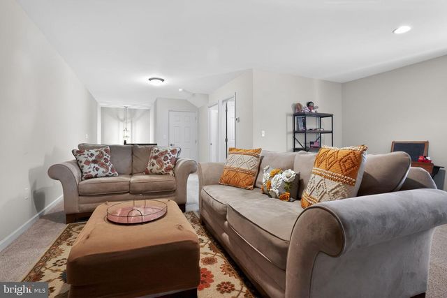 225 HONEYCROFT BLVD, Cochranville, PA 19330