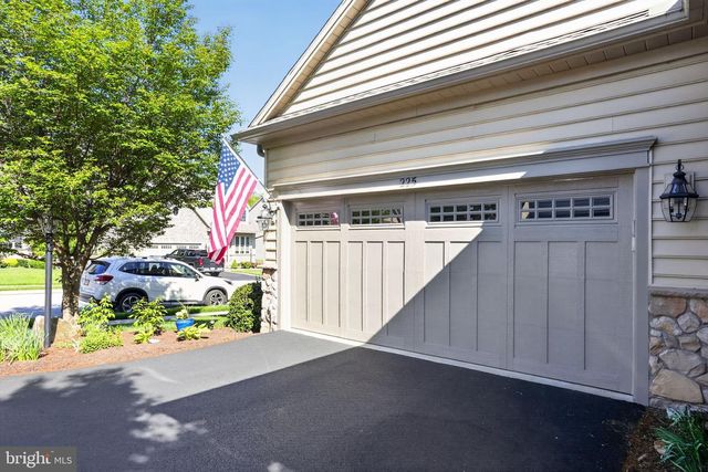 225 HONEYCROFT BLVD, Cochranville, PA 19330