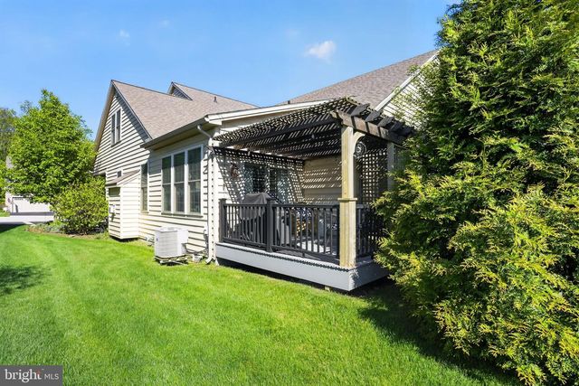 225 HONEYCROFT BLVD, Cochranville, PA 19330