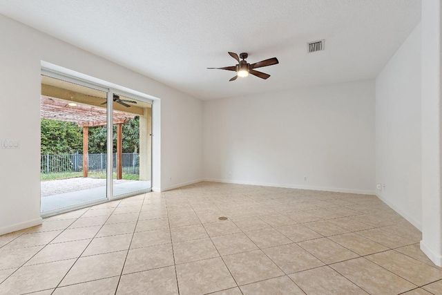 5903 SE Crooked Oak Avenue, Hobe Sound, FL 33455