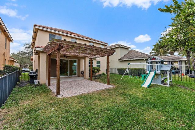 5903 SE Crooked Oak Avenue, Hobe Sound, FL 33455