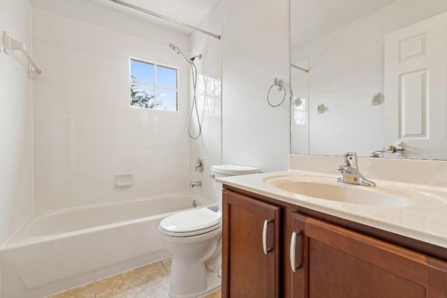 5903 SE Crooked Oak Avenue, Hobe Sound, FL 33455