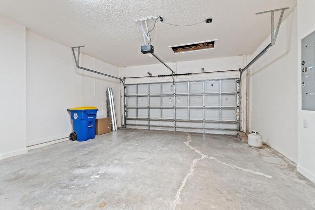 5903 SE Crooked Oak Avenue, Hobe Sound, FL 33455