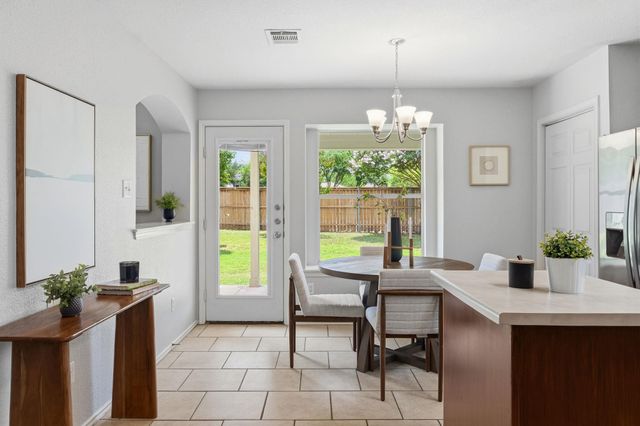 560 Woodsorrel WAY, Round Rock, TX 78665
