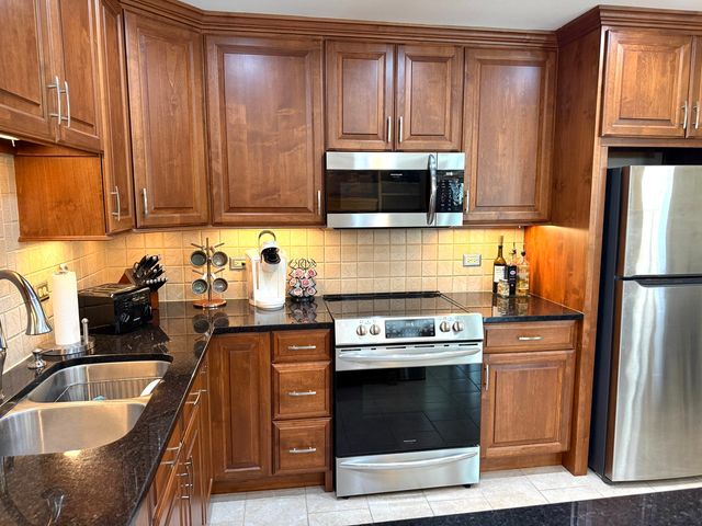 7129 Exner Road, Darien, IL 60561