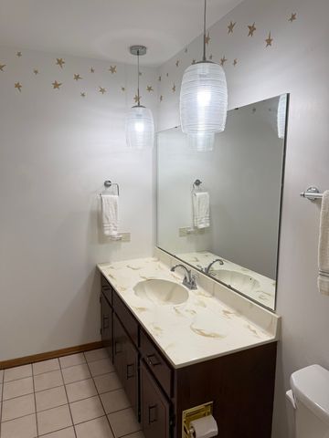 7129 Exner Road, Darien, IL 60561