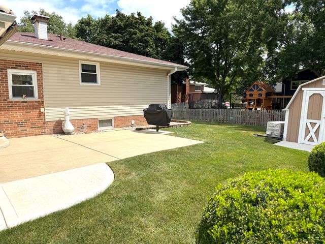 7129 Exner Road, Darien, IL 60561