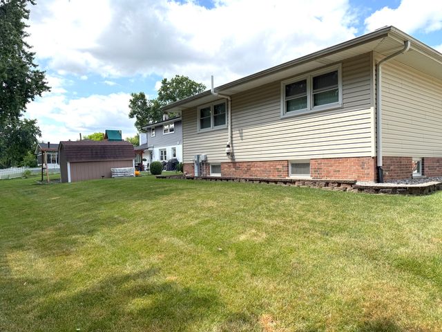 7129 Exner Road, Darien, IL 60561