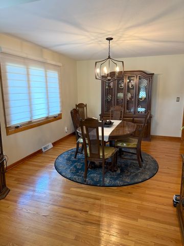 7129 Exner Road, Darien, IL 60561