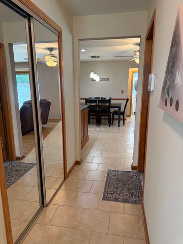 7129 Exner Road, Darien, IL 60561