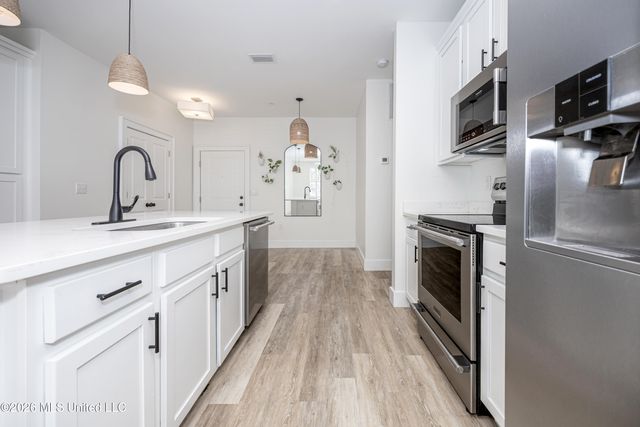 2501 Bienville Boulevard, 416, Ocean Springs, MS 39564