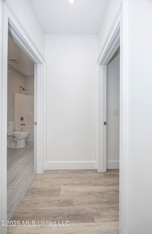 2501 Bienville Boulevard, 416, Ocean Springs, MS 39564