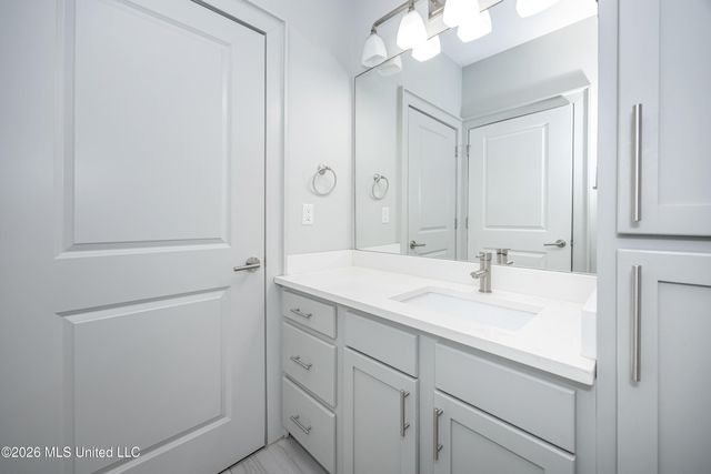 2501 Bienville Boulevard, 416, Ocean Springs, MS 39564