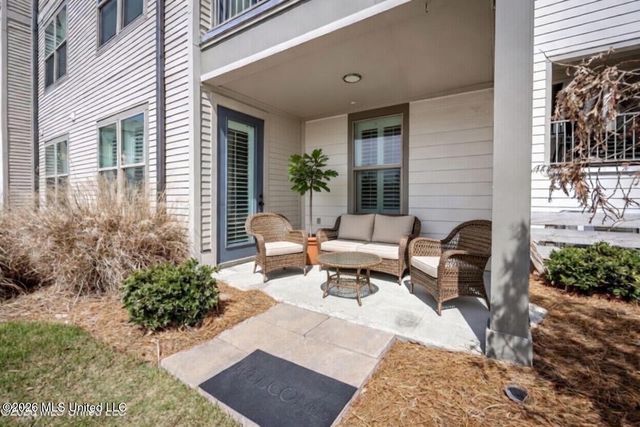 2501 Bienville Boulevard, 416, Ocean Springs, MS 39564