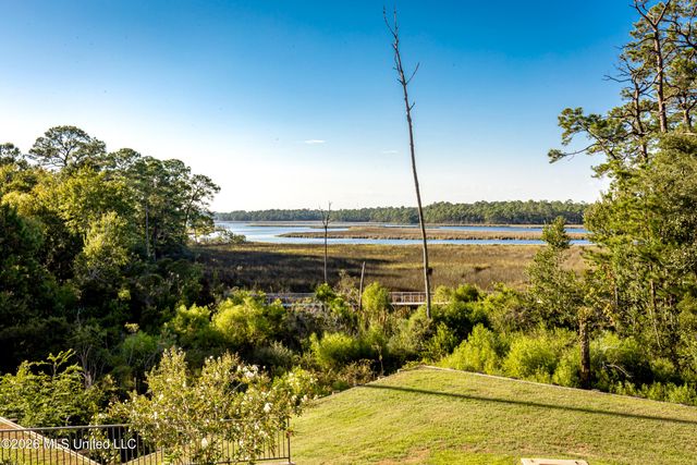 2501 Bienville Boulevard, 416, Ocean Springs, MS 39564