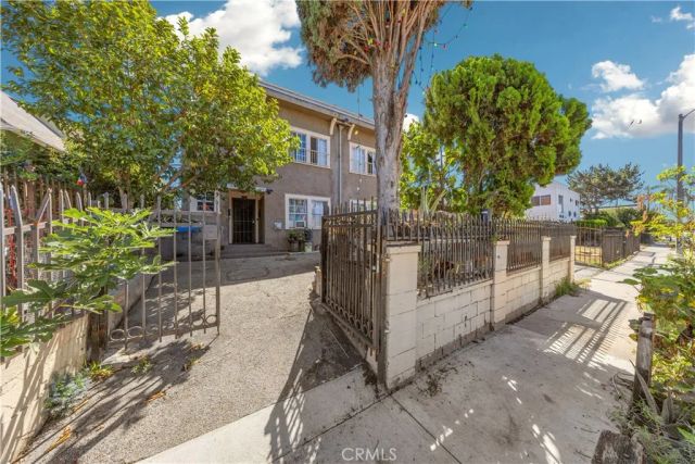 1528 2nd Avenue, Los Angeles, CA 90019