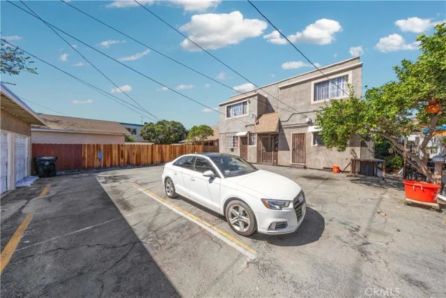1528 2nd Avenue, Los Angeles, CA 90019