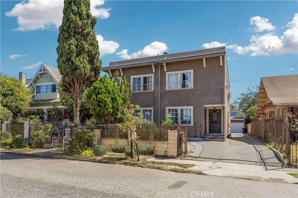 1528 2nd Avenue, Los Angeles, CA 90019