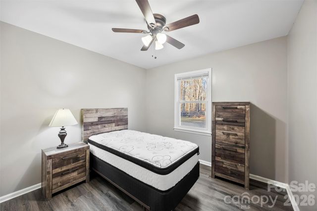 1045 Elizabeth Drive, Dallas, NC 28034