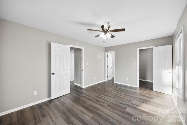 1045 Elizabeth Drive, Dallas, NC 28034